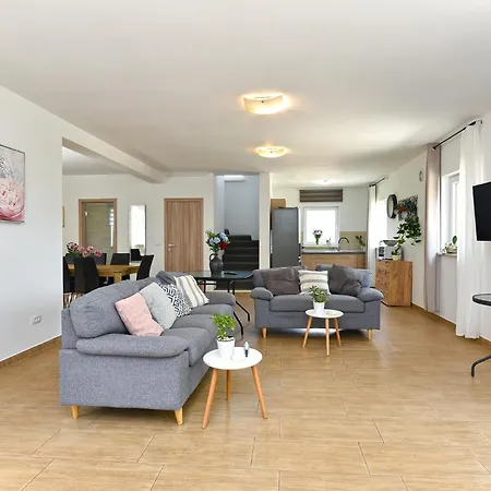 House Palera 2022 Holiday home